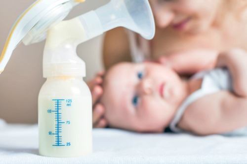 A New Mom’s Guide To Purchasing The Best Breast Pump